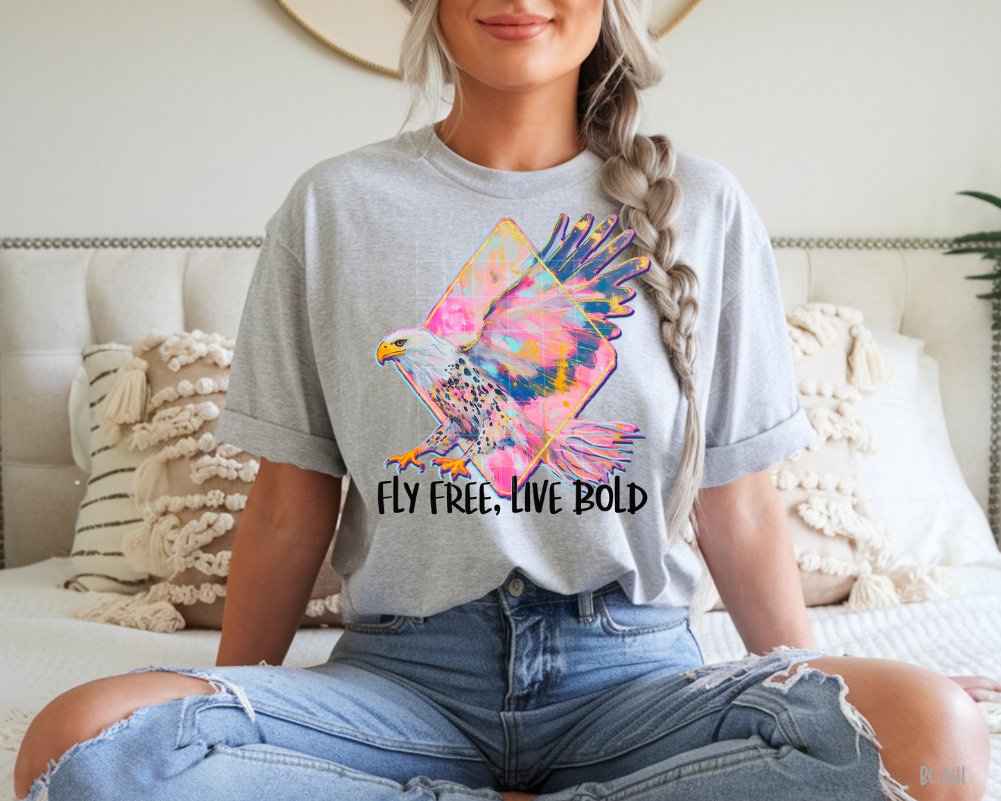 Fly Free Live Bold - Tee