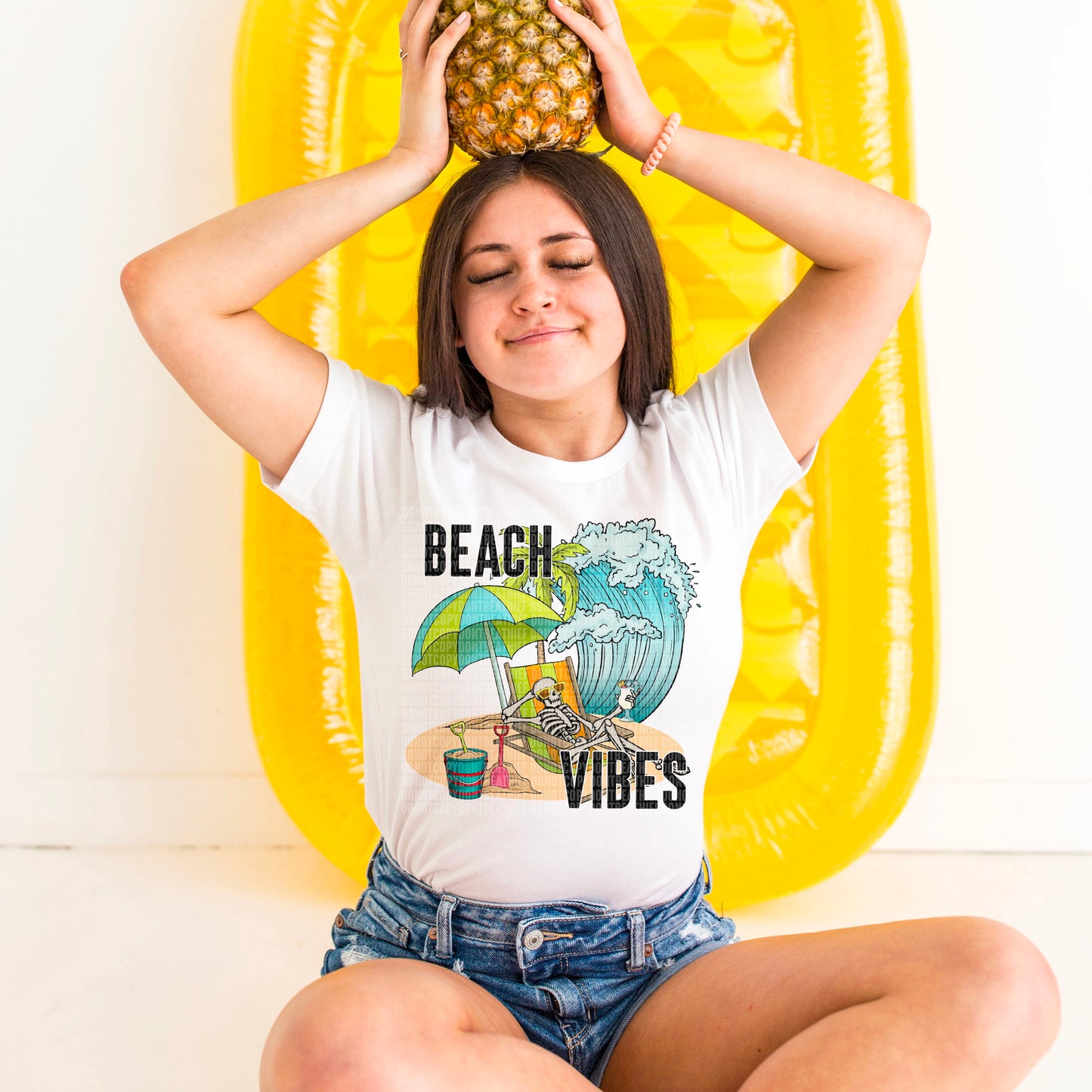 Beach Vibes - Tee
