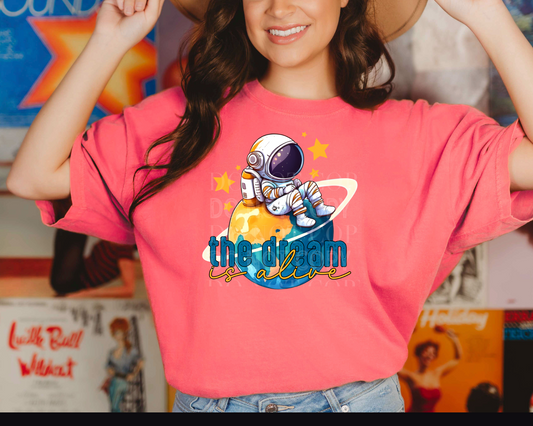 The Dream Is Alive - Tee